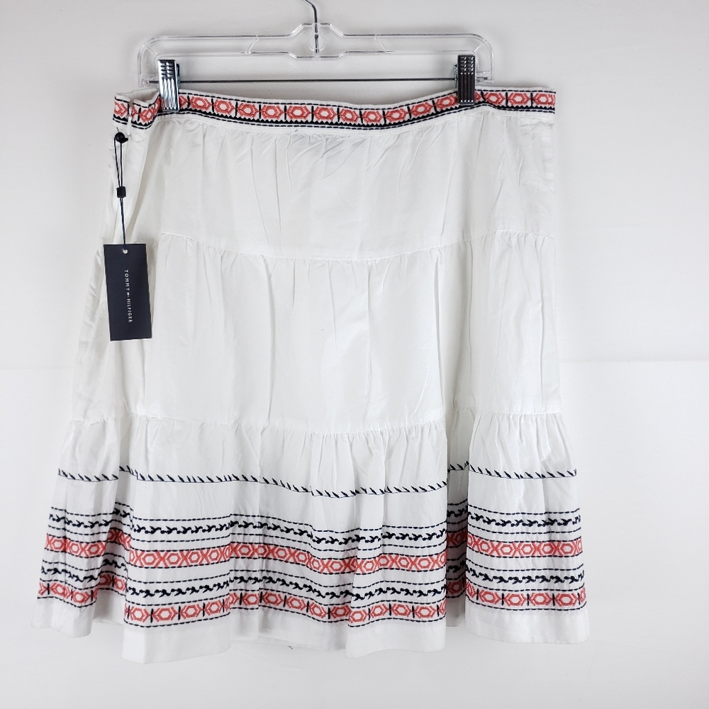 NWT Tommy Hilfiger White Embroidered Skirt Size 14 - Picture 2 of 7
